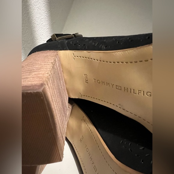 Tommy Hilfiger Ankle Booties - Picture 5 of 6